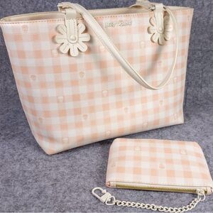 Betsey Johnson pink skull purse